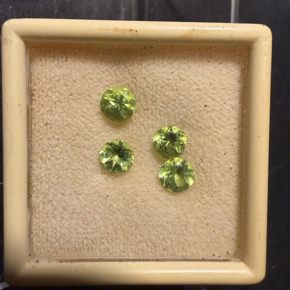 4pc Natural Peridot Loose Gemstones 5mm Round Brilliant Cut August Birthstone